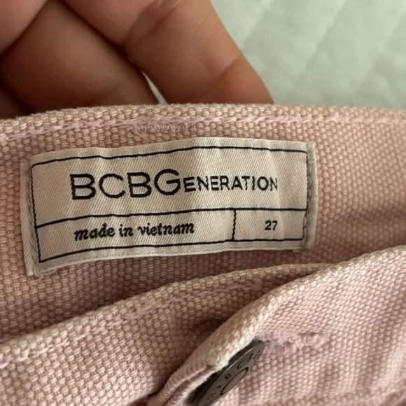 BCBGeneration long short Jean  for women Size 27 Rose
Smoke Cropped Gaucho - Picture 15 of 17